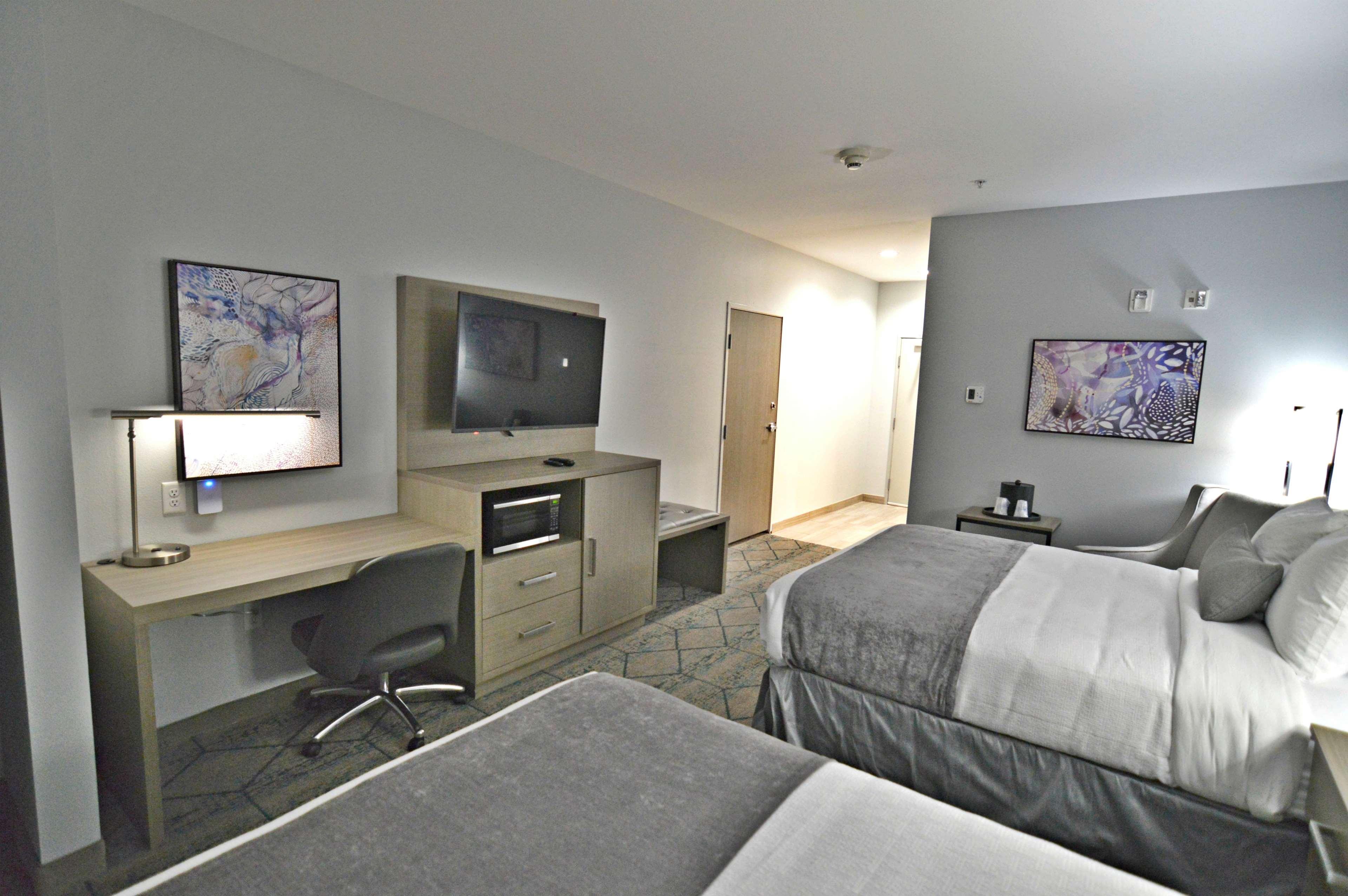 Western Executive Residency I-35