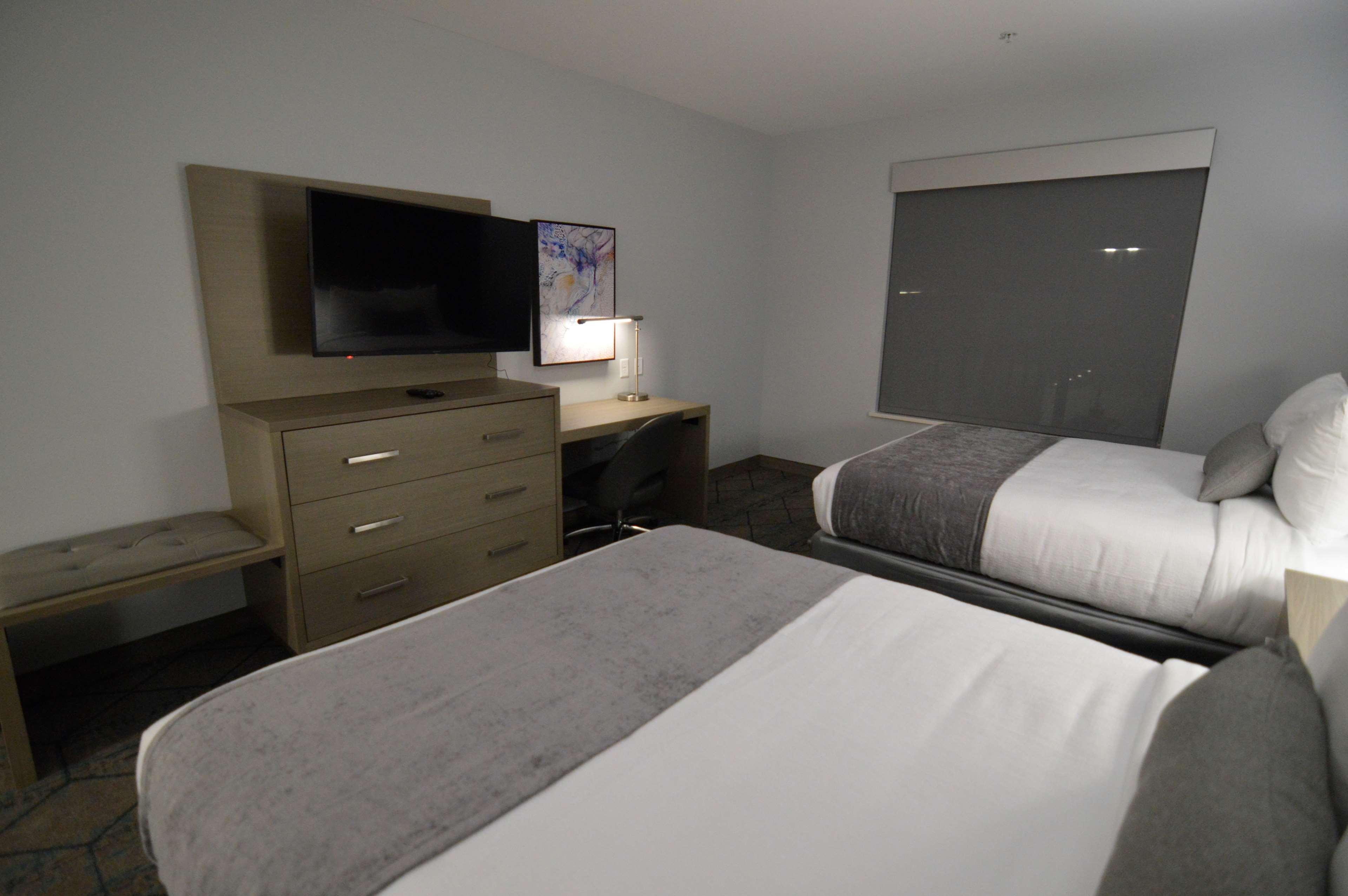 Western Executive Residency I-35 Hotel