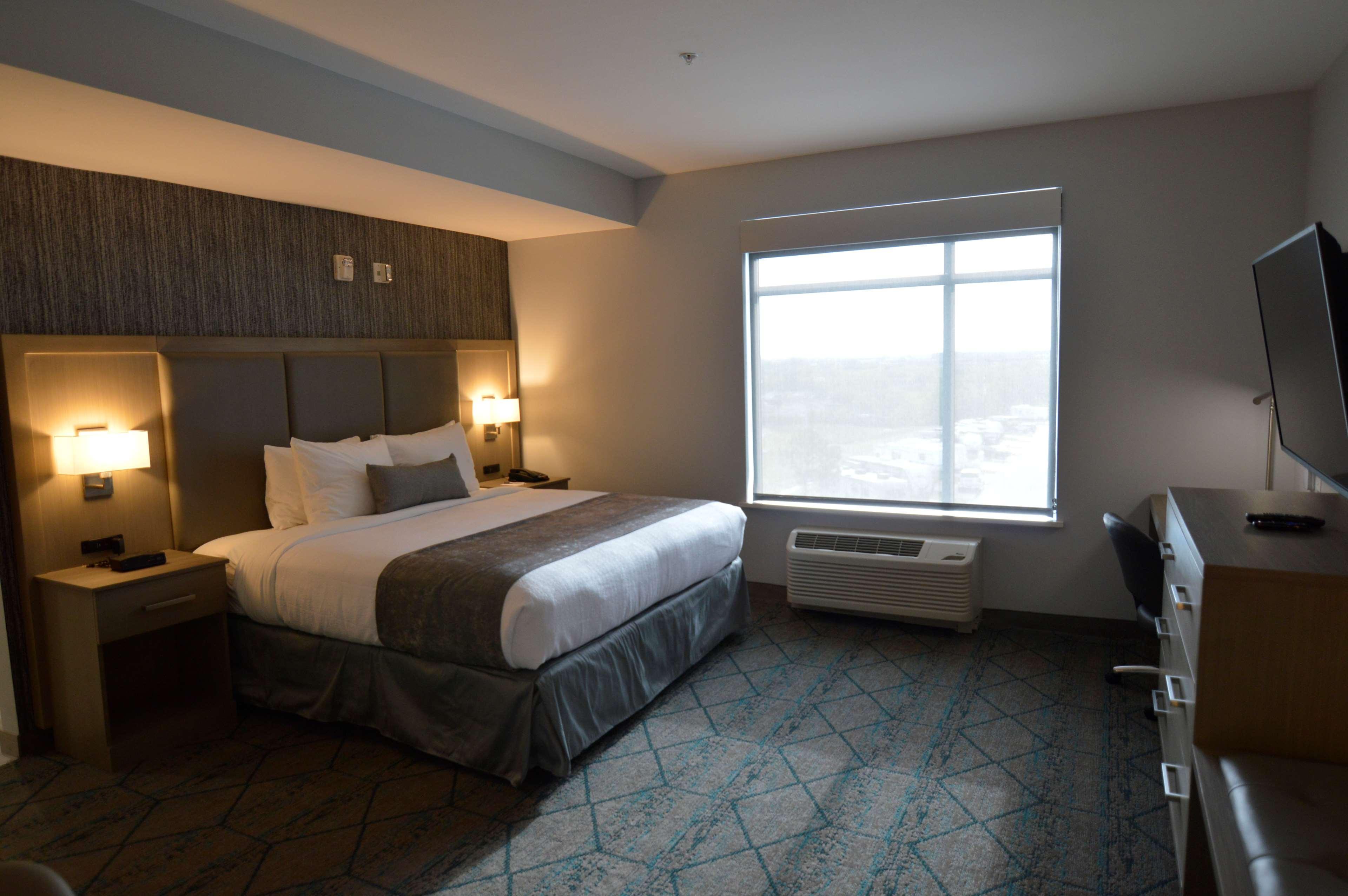 Western Executive Residency I-35