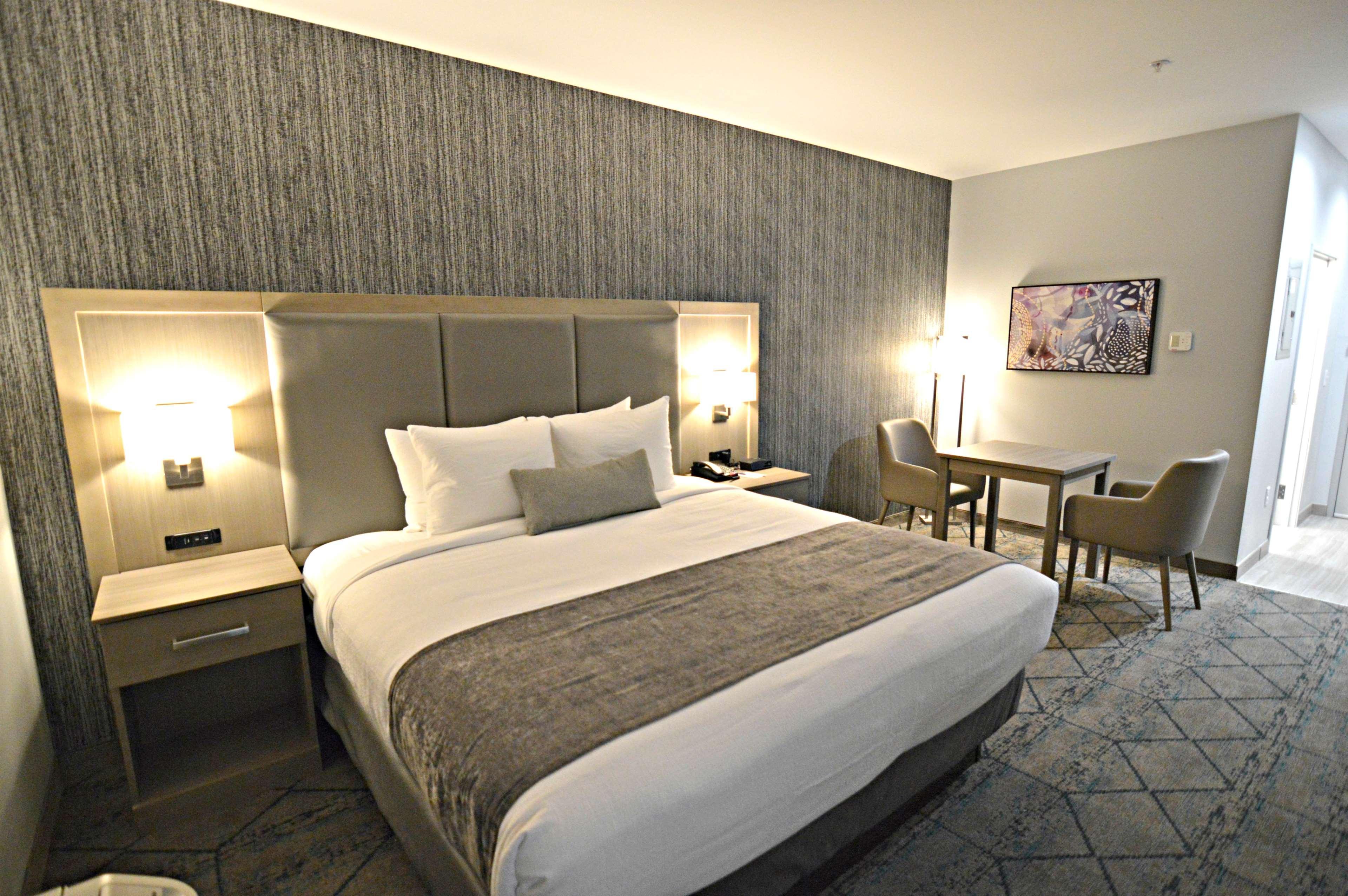 Western Executive Residency I-35 Hotel 3*