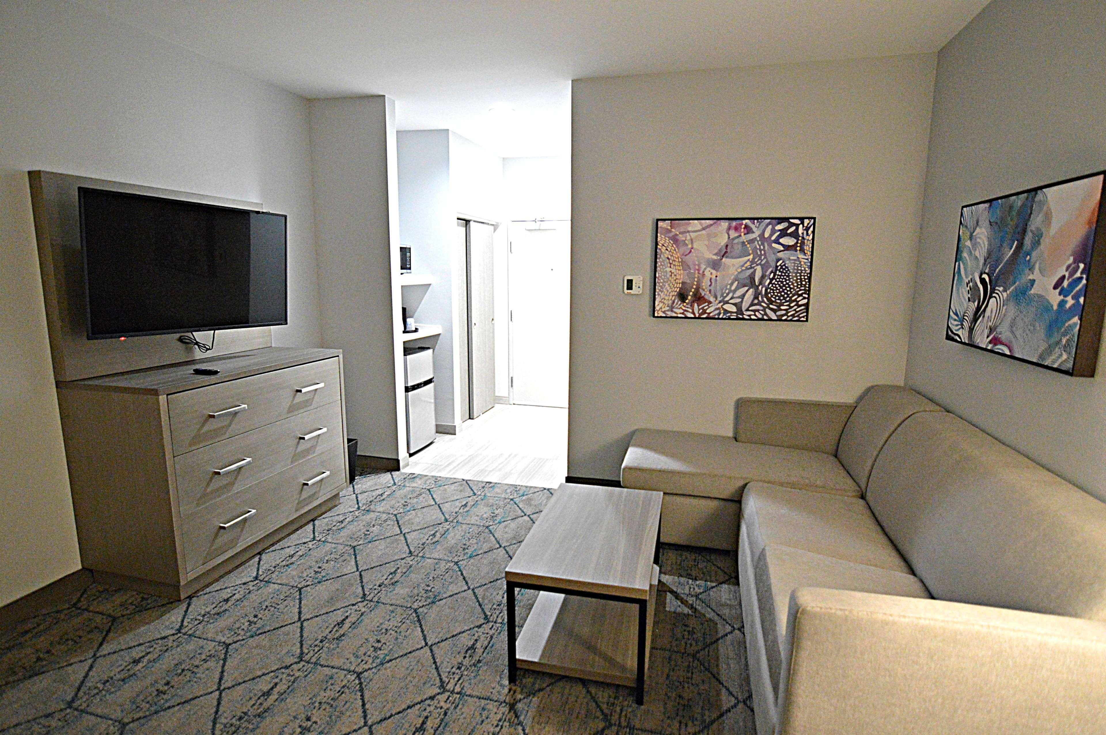 Hotel Western Executive Residency I-35 3*